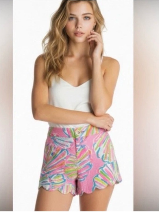 Lilly Pulitzer Pants - Lilly Pulitzer Buttercup Shorts | Pink Tropical Print | Scalloped Hem | NWOT